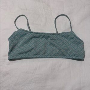 Triangl light blue mica top chevron sparkle size Small